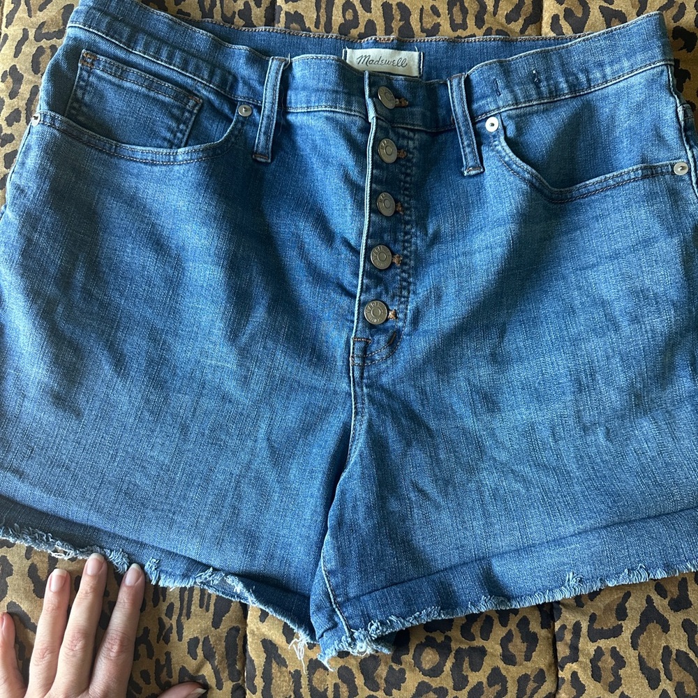 Madewell high rise button fly cutoff denim shorts - Picture 10 of 11